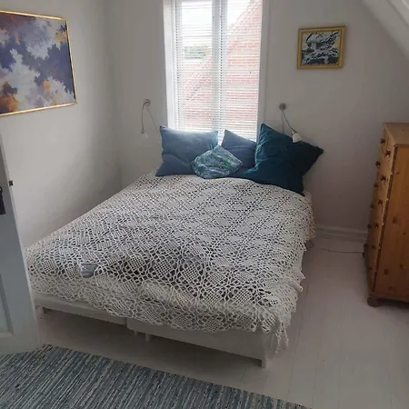 Family-friendly In Quiet Neighbourhood Feriehus *