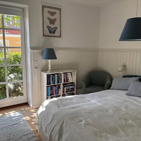 Family-friendly In Quiet Neighbourhood *