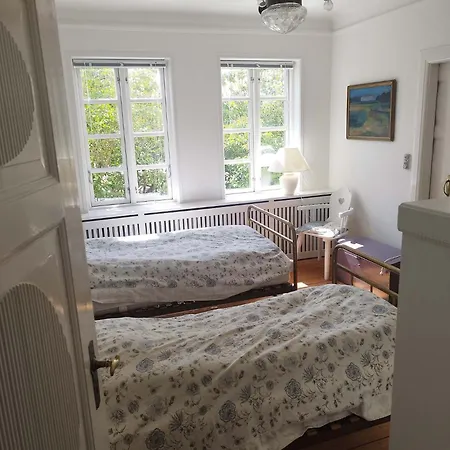 Feriehus Family-friendly In Quiet Neighbourhood
